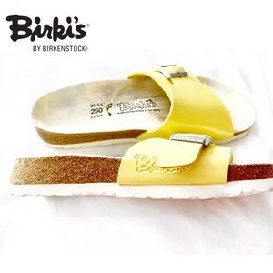 Birkenstock Shoes - BIRKI’S BY BIRKENSTOCK YELLOW SANDALS 250 L8 M6 Birkenstock Shoes - BIRKI’S BY BIRKENSTOCK YELLOW SANDALS 250 L8 M6